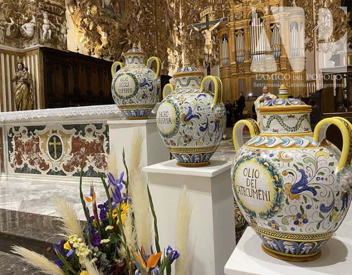 Il Mercoledì Santo l’Arcivescovo celebra la Messa Crismale, “Epifania della Chiesa”