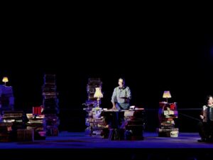 Un momento dello spettacolo "Essere o non essere Shakespeare". Teatri di Pietra Eraclea Minoa