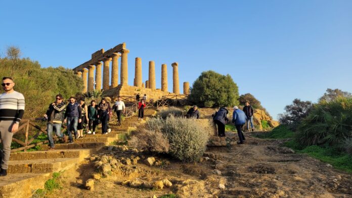Pasqua alla Valle dei Templi: tra archeologia e l’incanto della primavera Valle dei templi