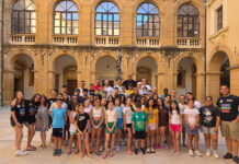 Seminario di Agrigento invaso dalla carica dei 35 ministranti per il loro caposcuola