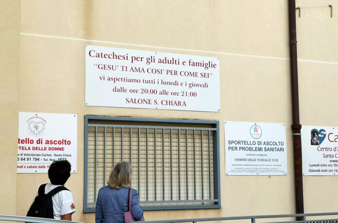 Canicattì, parrocchia Santa Chiara: inaugurato il servizio sanitario del Centro d’Ascolto
